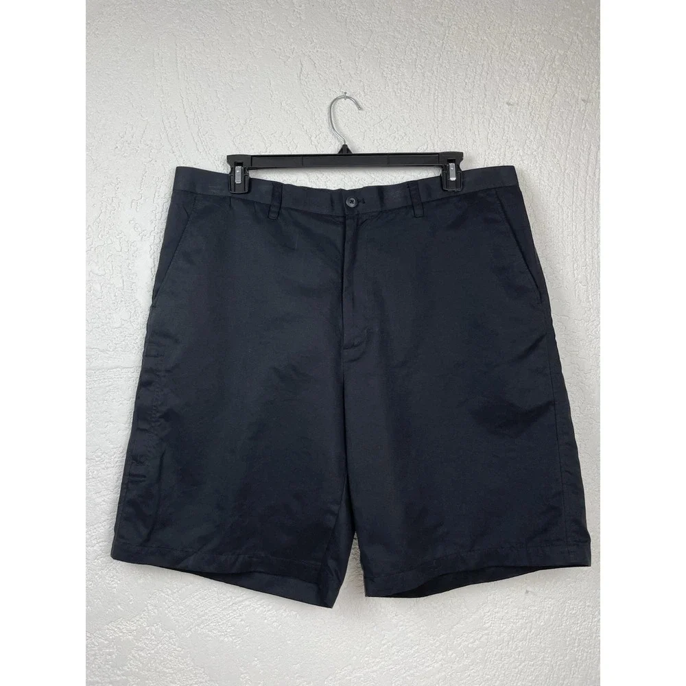 New IZOD XFG Golf Shorts Mens Classic Fit Black Flat Frnt Style5063 Size 40  NWT